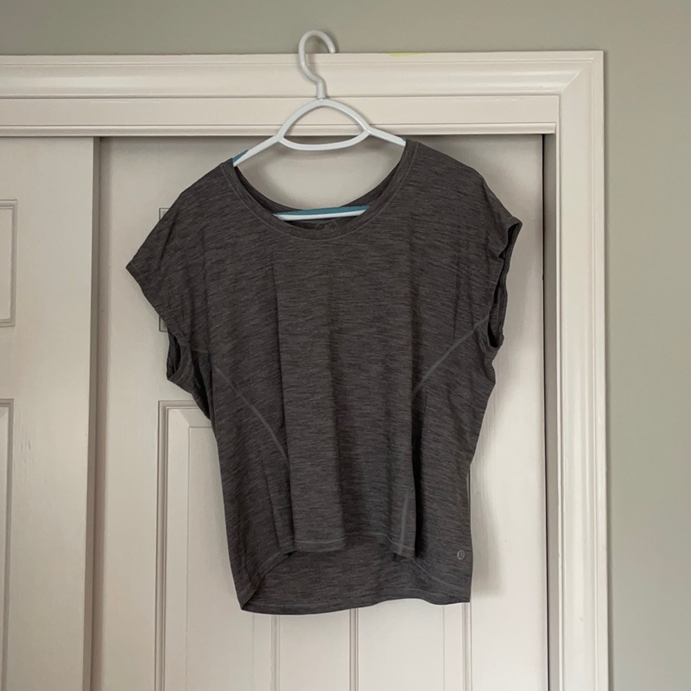 Lululemon Tee